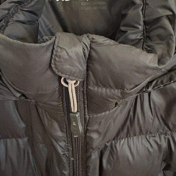 Flattering Fitted Black Puffer Jacket Lightweight Hooded Insulated Size S - Picture 12 of 13